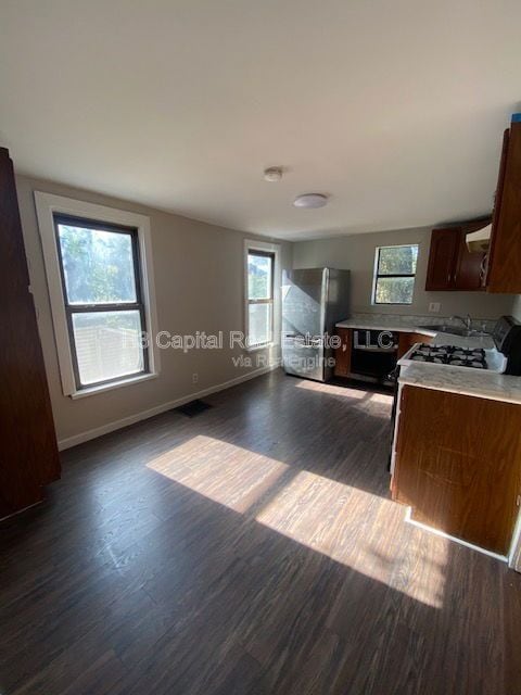 Building Photo - 2251 Delmar Ave