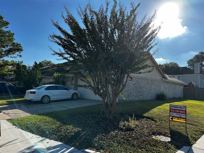 Building Photo - 12435 Truesdell Dr