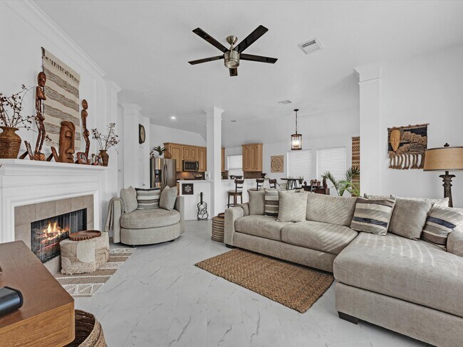 Building Photo - 5805 Windy Knoll Ln
