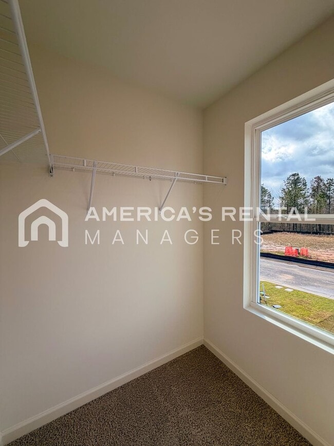 Building Photo - Modern Two Story Living in Doss Ferry - Available NOW!!