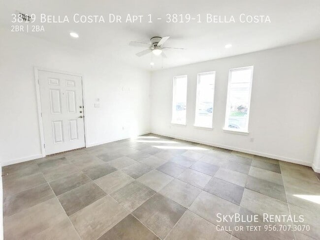 Building Photo - 3819 Bella Costa Dr