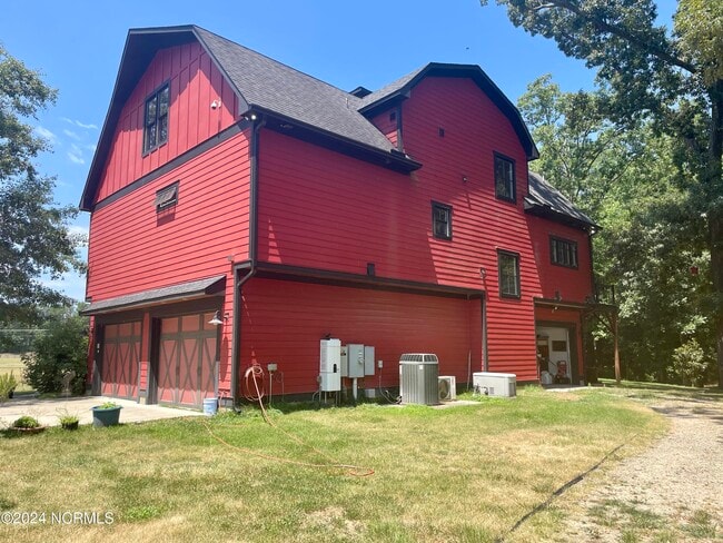 Building Photo - 1000 Lakebay Rd