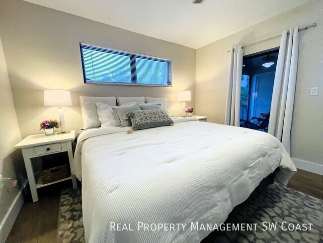 Building Photo - 17749 Grande Bayou Ct
