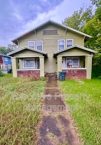 Building Photo - 2711 Avenue E