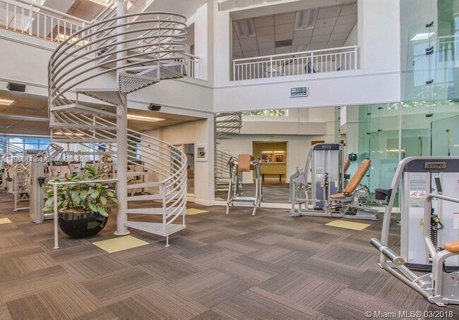 Building Photo - 848 Brickell Key Dr