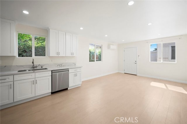 Building Photo - 8126 Moorcroft Ave