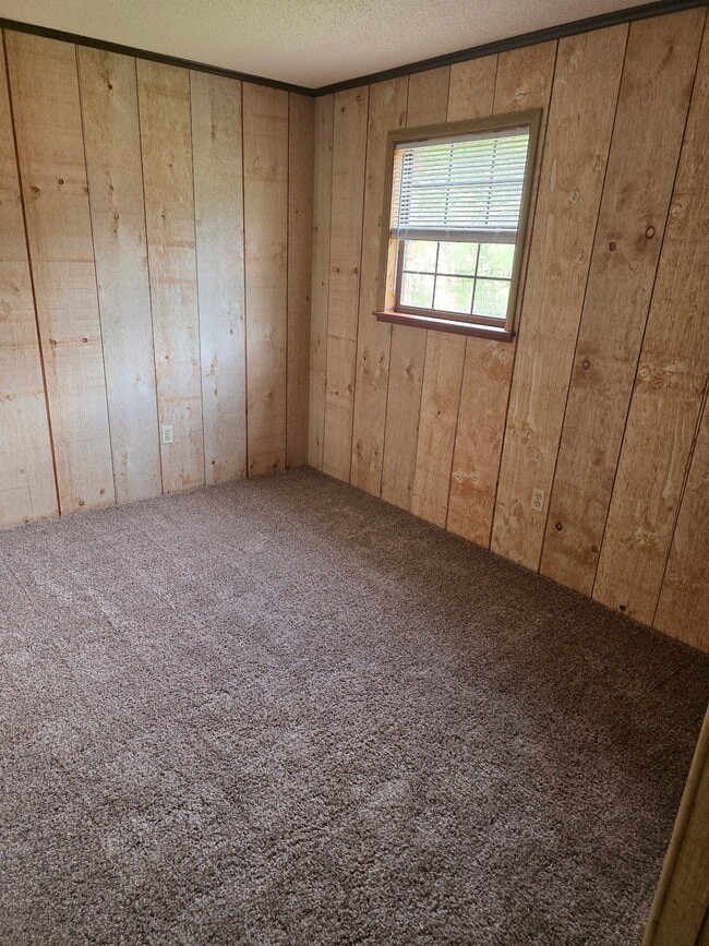 Building Photo - Oak Ridge Apartment