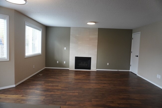 Building Photo - 16409 NE 31st St