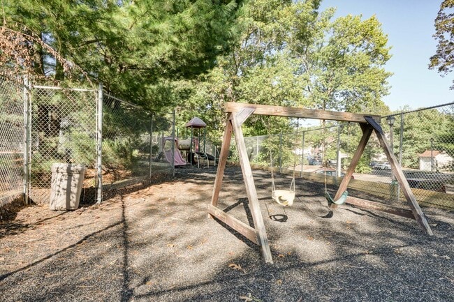 Building Photo - 1396 Tristram Cir