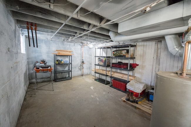 Building Photo - 3410 N Booth St