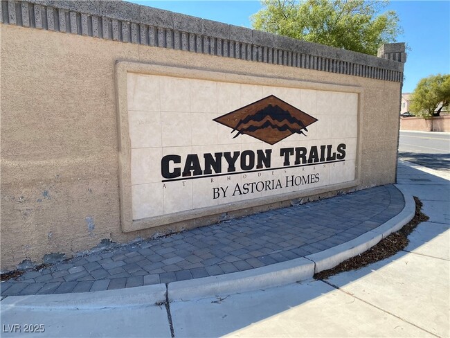 Building Photo - 9293 Adamshurst Ave