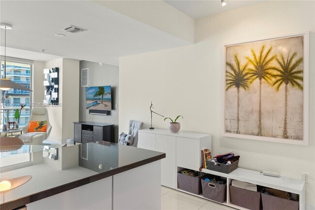 Building Photo - 92 SW 3rd St