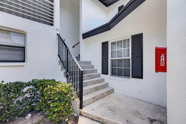 Building Photo - 12416 Alternate A1a