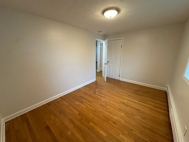 Building Photo - 32 Annese Rd