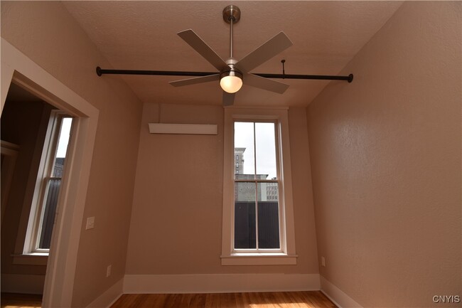 Building Photo - 170 Court St