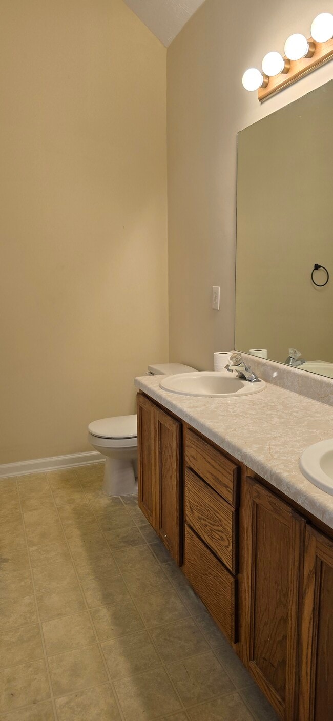 Building Photo - 85 Cashew Ct