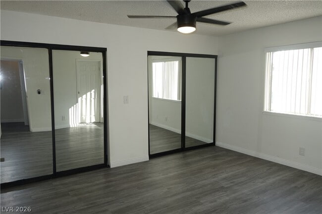 Building Photo - 4922 Newport Cove Dr