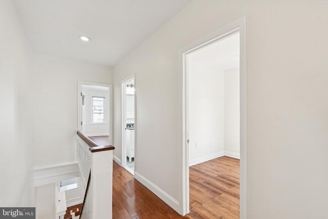 Building Photo - 2348 E Allegheny Ave