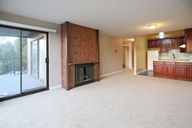 Building Photo - OPEN HOUSE: Thursday (12/28) 5:45pm-6pm  R...