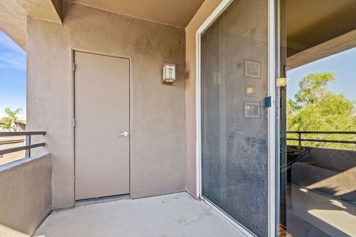 Building Photo - 7009 E Acoma Dr