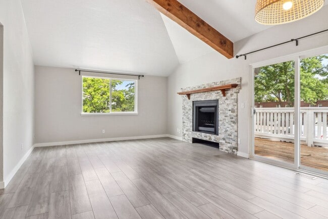 Building Photo - 1180 S Monaco St Pkwy