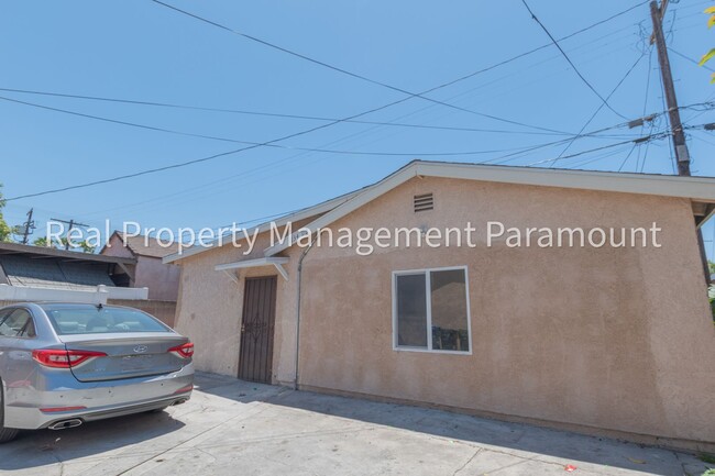 Building Photo - 1134 E 103rd Pl
