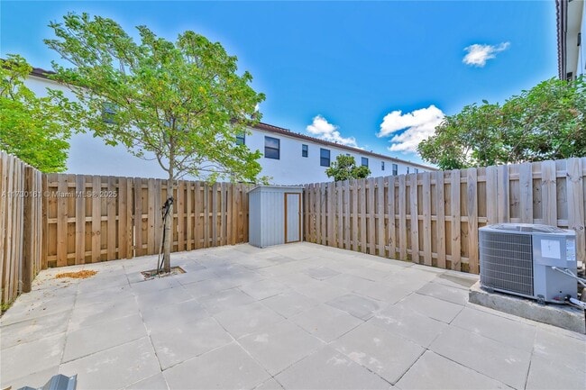 Building Photo - 11854 SW 246th Ln