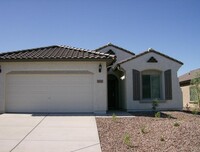 Building Photo - Anthem at Merrill Ranch