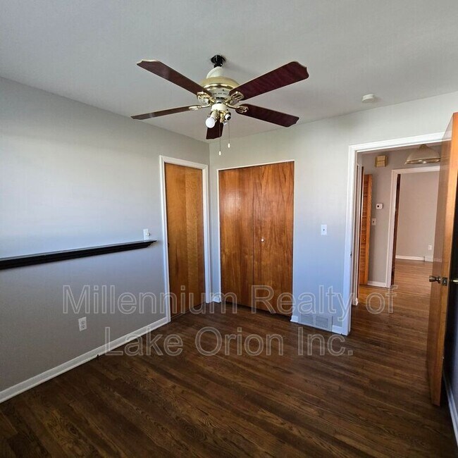 Building Photo - 11539 Hanford Dr