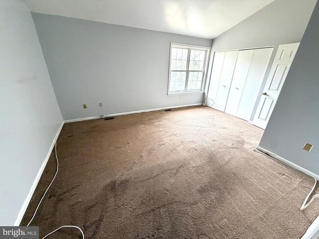 Building Photo - 5053 Colburn Terrace