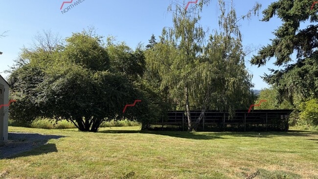 Building Photo - STATUS: *AVAILABLE* | R335 | $2295 + $100 flat rate for Electric and sewer