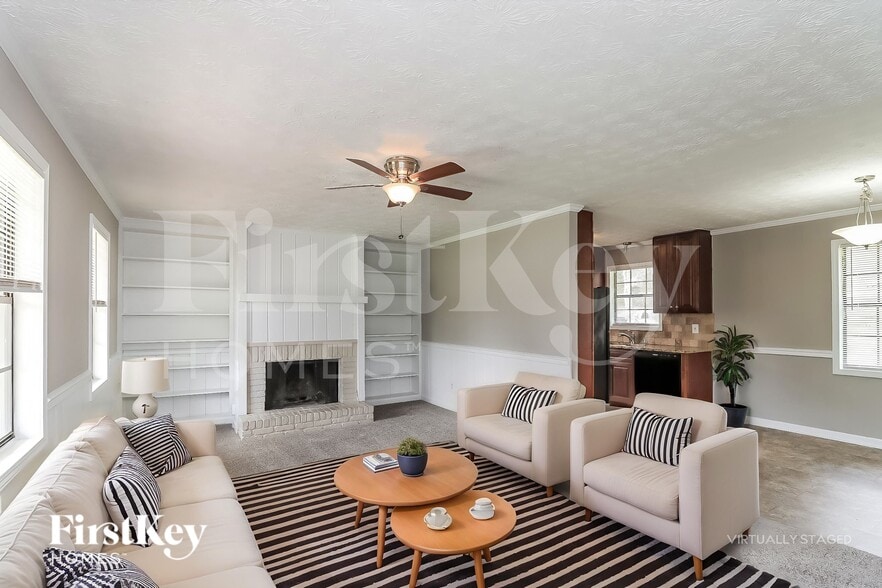 Building Photo - 3762 Cambridge Dr SW