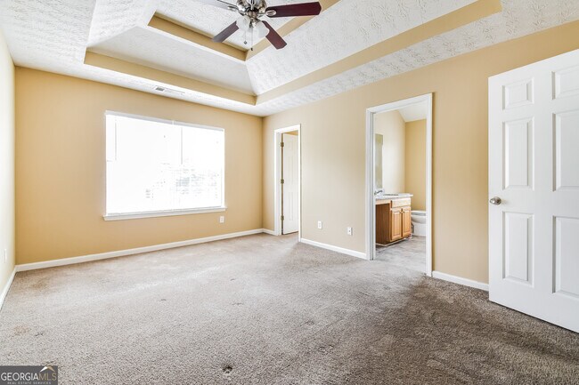 Building Photo - 150 Hazelhurst Dr