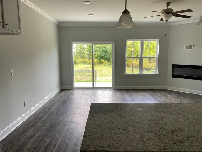 Dining area - 78 Horizon Ln