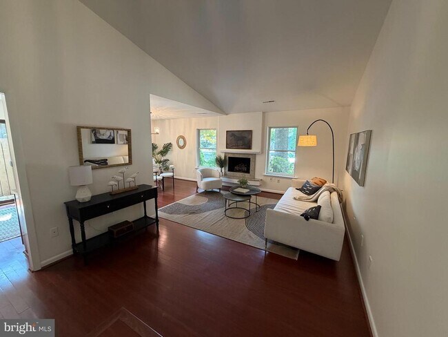 Building Photo - 1016 Timber Creek Dr