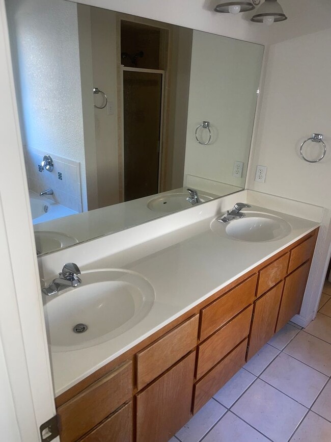 Building Photo - Super Cute Corner Lot House Ready to be called your HOME.