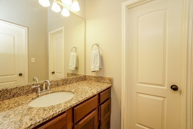 Building Photo - 27119 Ashley Hills Ct