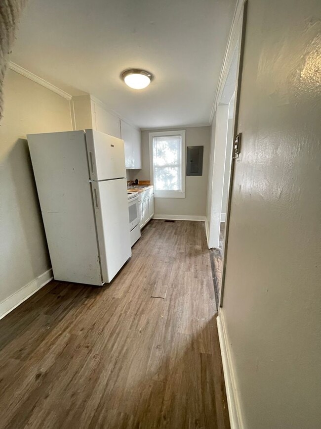 Building Photo - Navajo