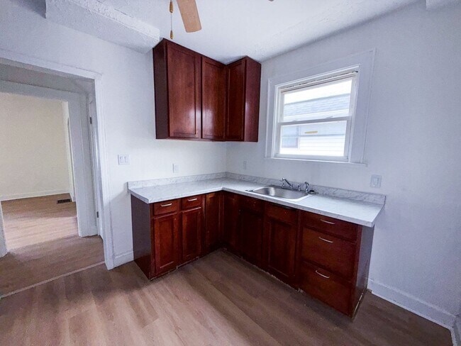 Building Photo - 2143 Leonard Ave