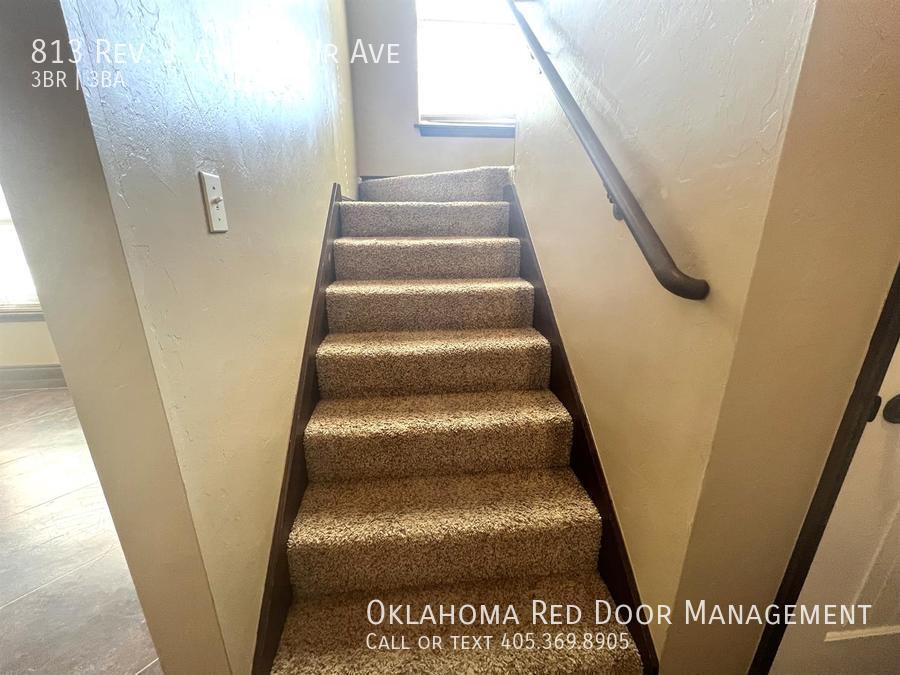 Building Photo - 813 Rev J A Reed Jr Ave