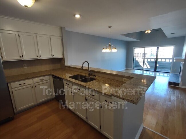 Building Photo - 9041 J M Keynes Dr