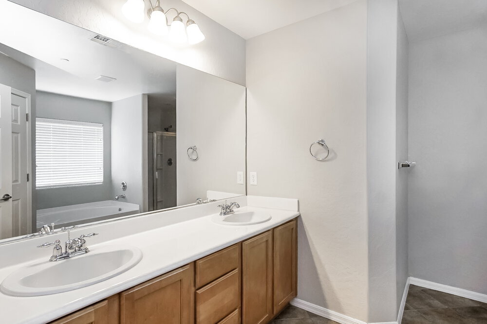Building Photo - 1038 Copper Palm Ct