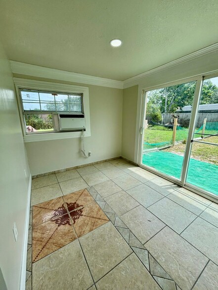 Building Photo - 59 Areca Dr