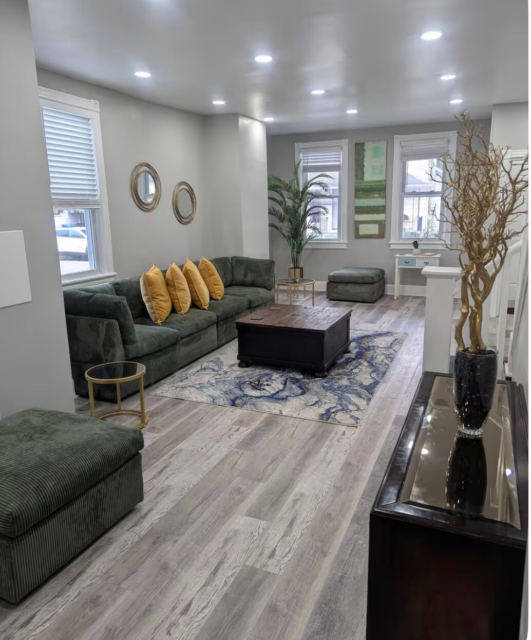 Building Photo - 229 Conover St