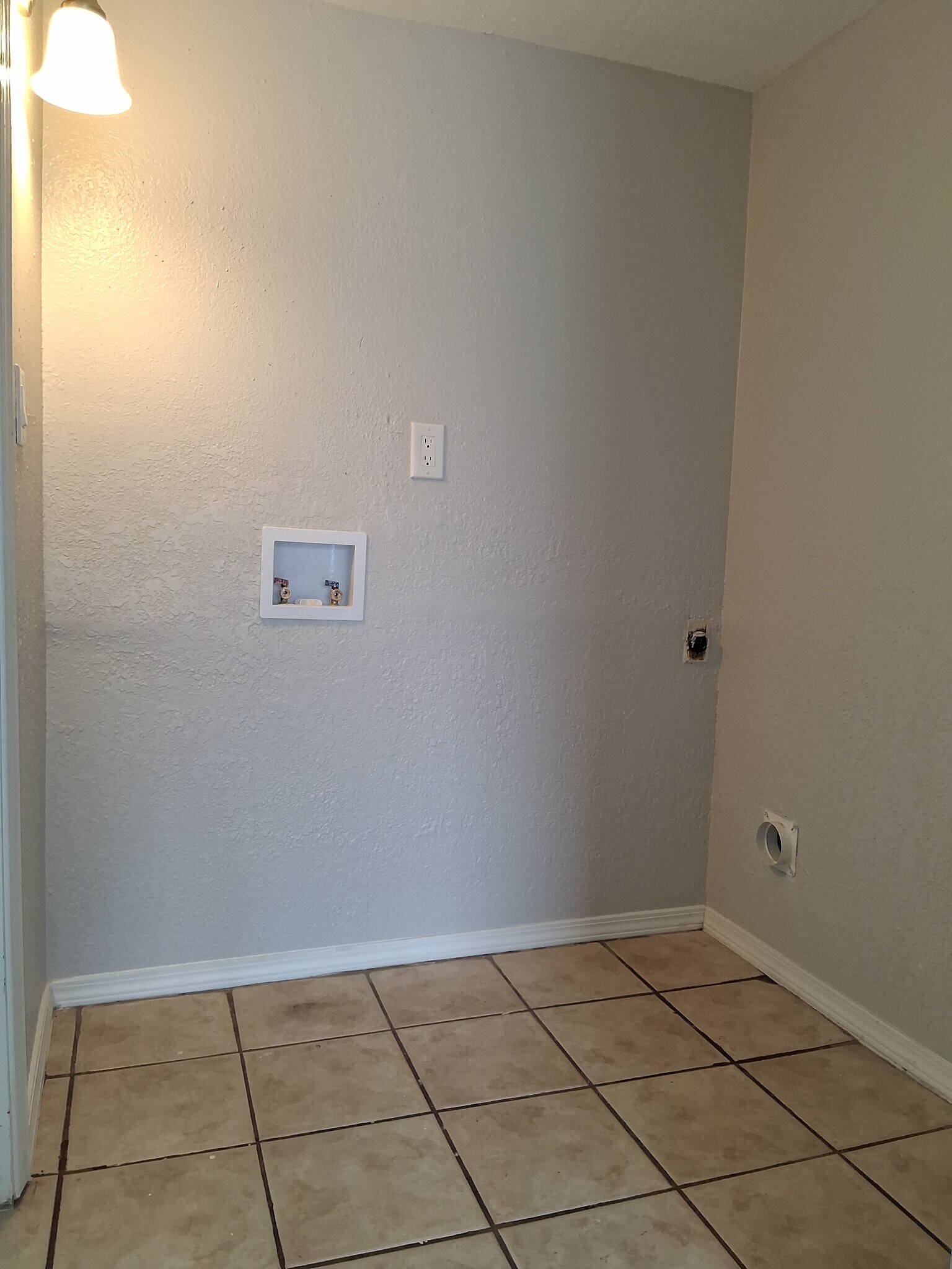 Building Photo - 11600 Marsh McCall Way