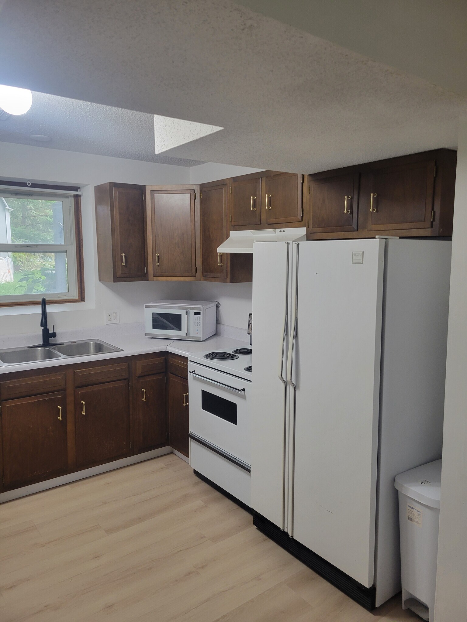 Building Photo - 4008 White Bear Ave N