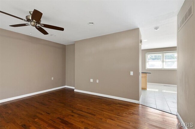 Building Photo - 3205 Fleet Ln