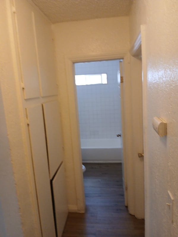 Building Photo - 736 W Century Blvd