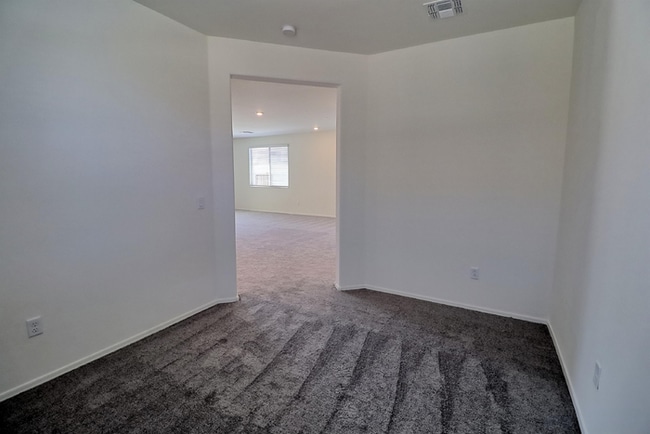 Building Photo - Almost New Rancho Sahuarita Home!