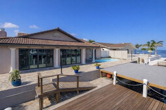 Building Photo - 3841 Rudder Way